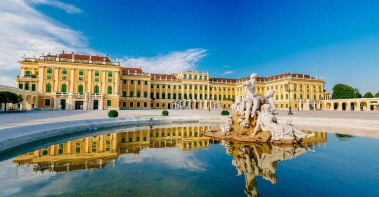 Skip the Line: Schönbrunn Palace & Vienna City Tour