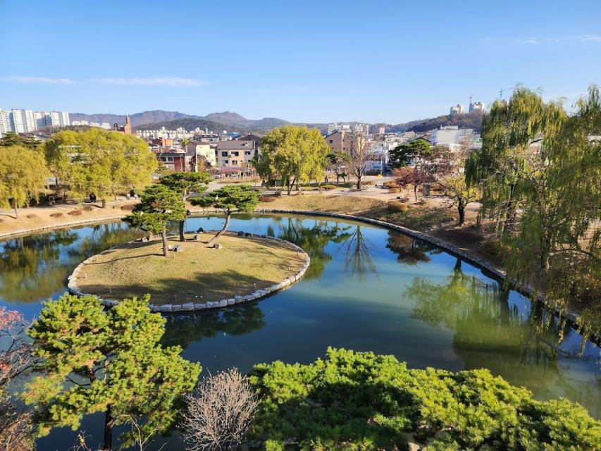 Suwon: Private Full-Day Trip of Hwaseong Fortress