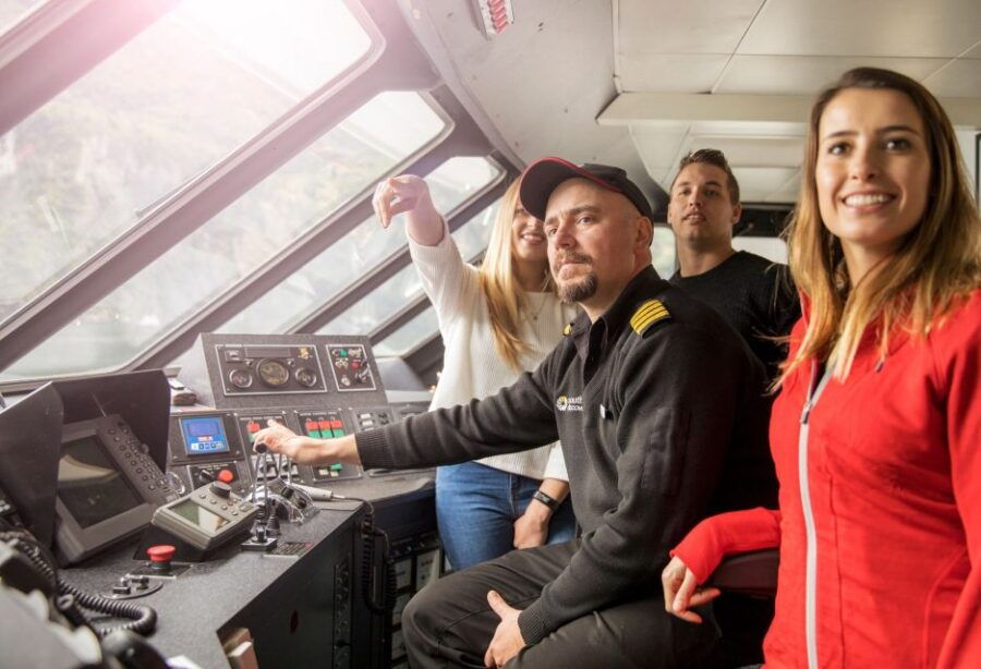 Te Anau: Milford Sound Bus, Cruise, Observatory, & Lunch - Good To Know