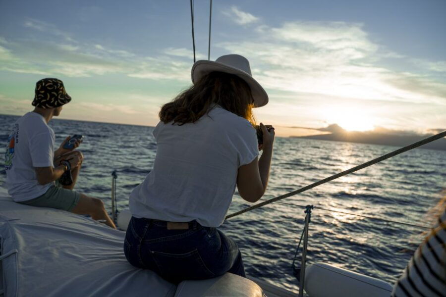 The Giants: Sailing Excursion With Swimming, Drink & Tapas - Good To Know