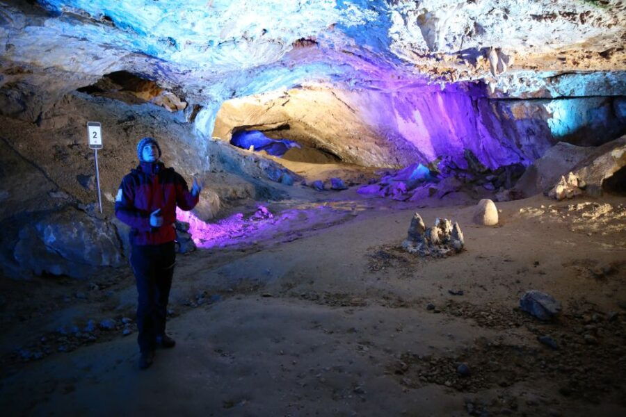Throw Ice Caves & Hohenwerfen Castle Private Tour - Good To Know