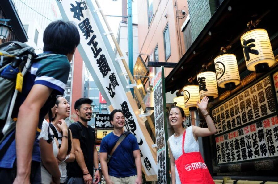 Tokyo: Shinjuku Drinks and Neon Nightlife Tour - Good To Know