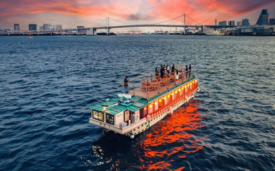 Tokyo: Yakatabune Dinner Cruise & Traditional Japanese Show - Good To Know