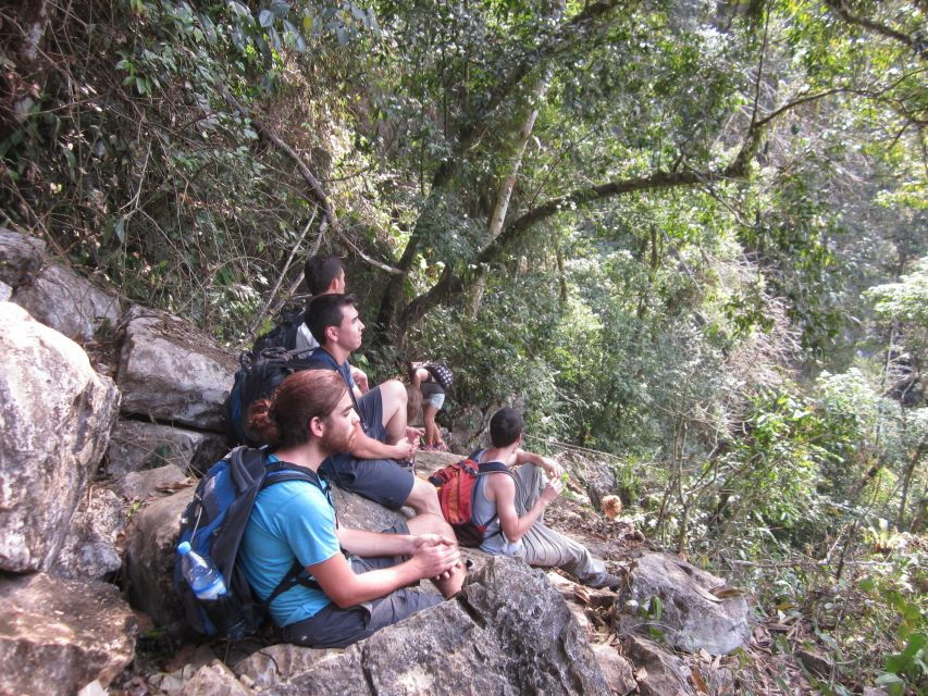 Vang Vieng: Jungle & Caves Full-Day Private Trekking Tour