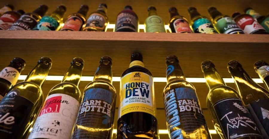 Vienna: Craft Beer Tasting Experience With Local Snacks