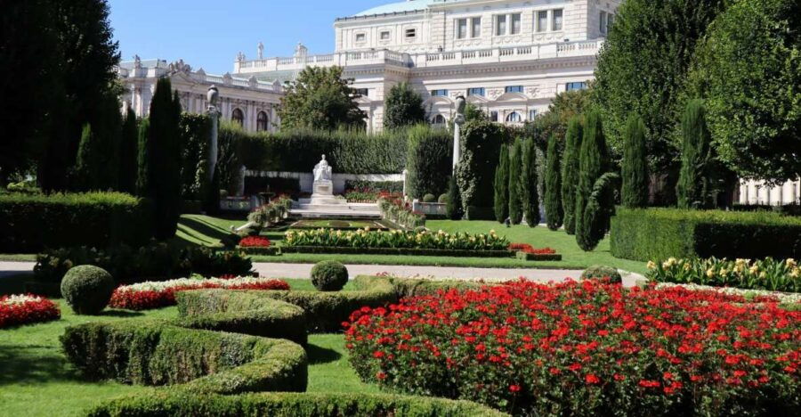 Vienna: Empress Sisi Guided Walking Tour - Good To Know
