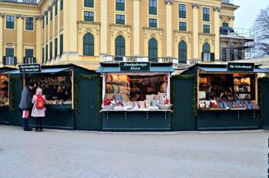 Vienna: Schönbrunn Palace & Christmas Market Walking Tour - Good To Know