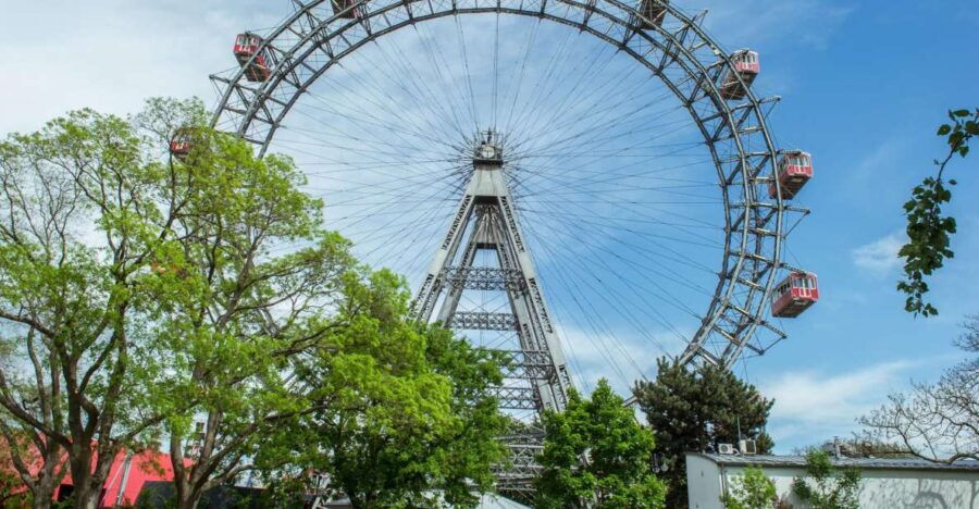 Vienna: Skip-the-cashier-desk-line Giant Ferris Wheel Ride - Good To Know