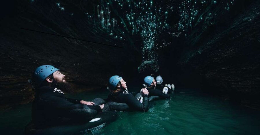 Waitomo Caves: Labyrinth Black Water Rafting Experience