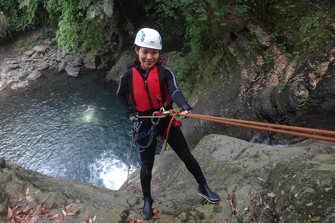 Yi-Hsin Creek Canyoning in Northern Taiwan
